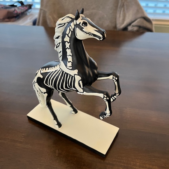 The Trail of Painted Ponies - Midnight Glow Edition #1E 0,563 - Picture 5 of 9